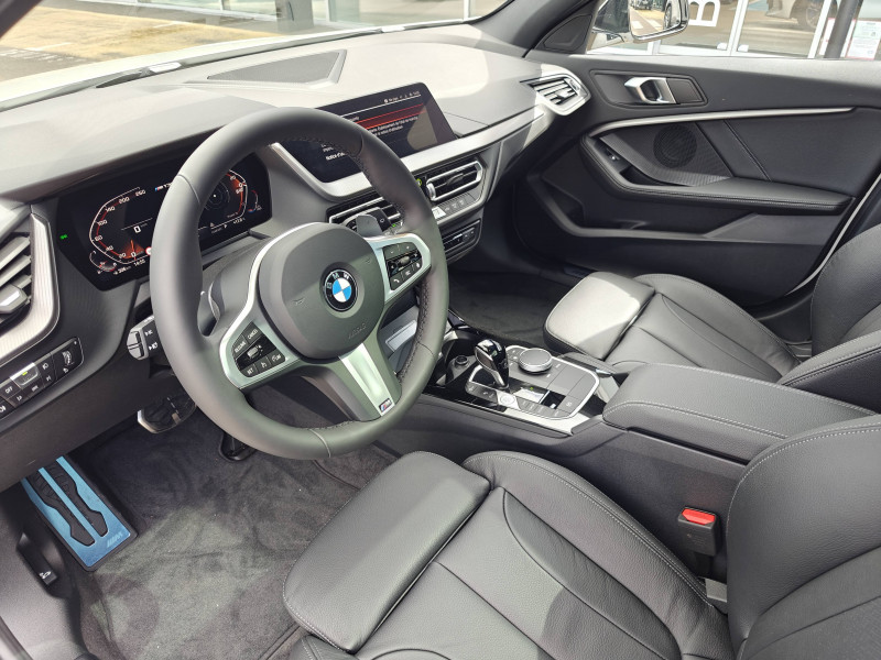 Occasion BMW Série 1 M135i xDrive 306 ch BVA8 M Performance 5p 2023 Alpinweiss uni 54900 € à Chaumont
