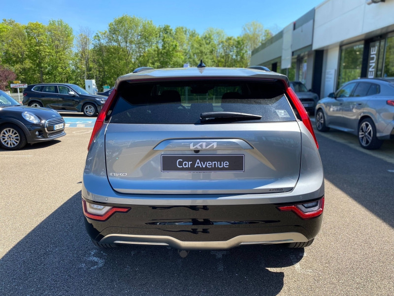 Used KIA Niro EV 204ch Premium 2023 Blanc € 31950 in Chaumont