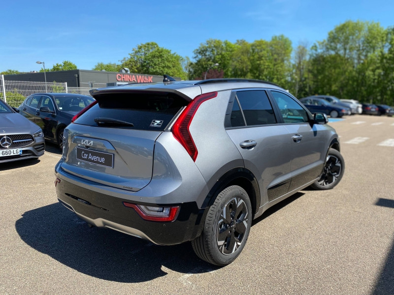 Used KIA Niro EV 204ch Premium 2023 Blanc € 31950 in Chaumont