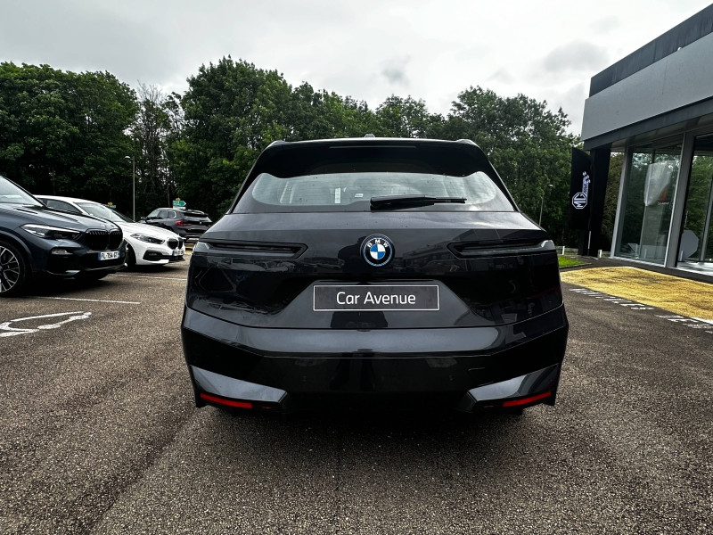 Occasion BMW iX xDrive50 523ch 2024 Sophistograu métallisé 99890 € à Chaumont