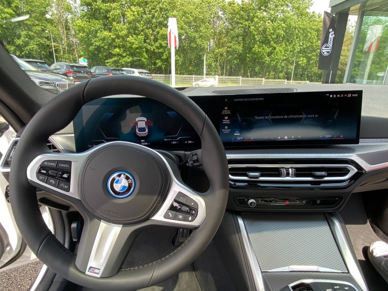 Occasion BMW i4 eDrive40 340ch M Sport 2024 Mineralweiss métallisé 64890 € à Chaumont