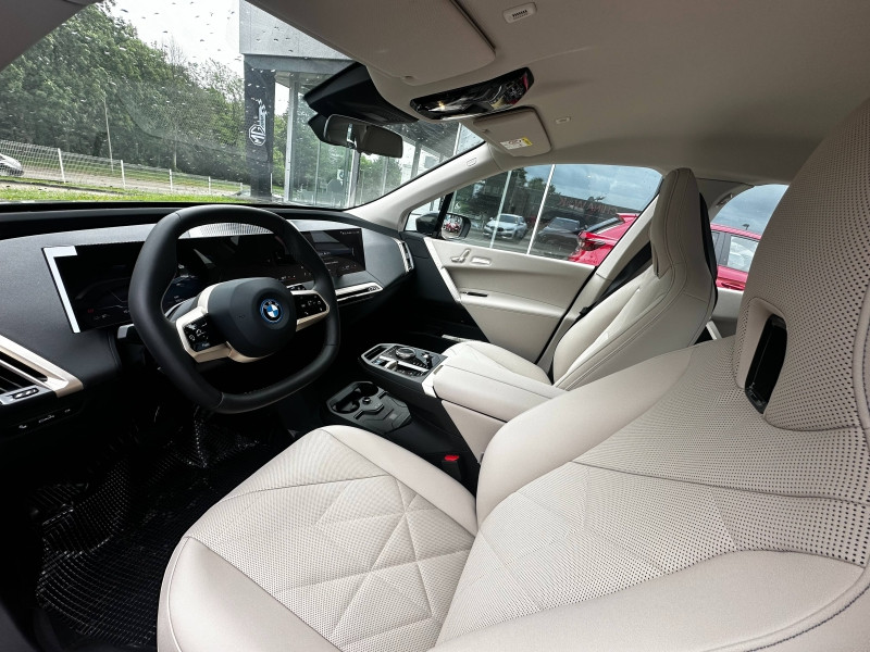 Occasion BMW iX xDrive50 523ch 2024 Sophistograu métallisé 99890 € à Chaumont