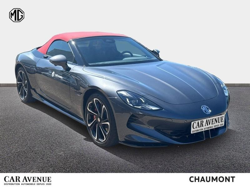 Occasion MG MOTOR Cyberster 510ch 77kWh 4WD 2025 Camdem Grey / Toit Rouge 64888 € à Chaumont