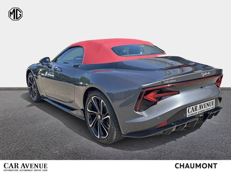 Occasion MG MOTOR Cyberster 510ch 77kWh 4WD 2025 Camdem Grey / Toit Rouge 64888 € à Chaumont