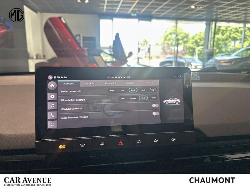 Used MG MOTOR MG4 EV 204ch - 64kWh Comfort MY23 2025 Medal Silver métallisé € 26480 in Chaumont