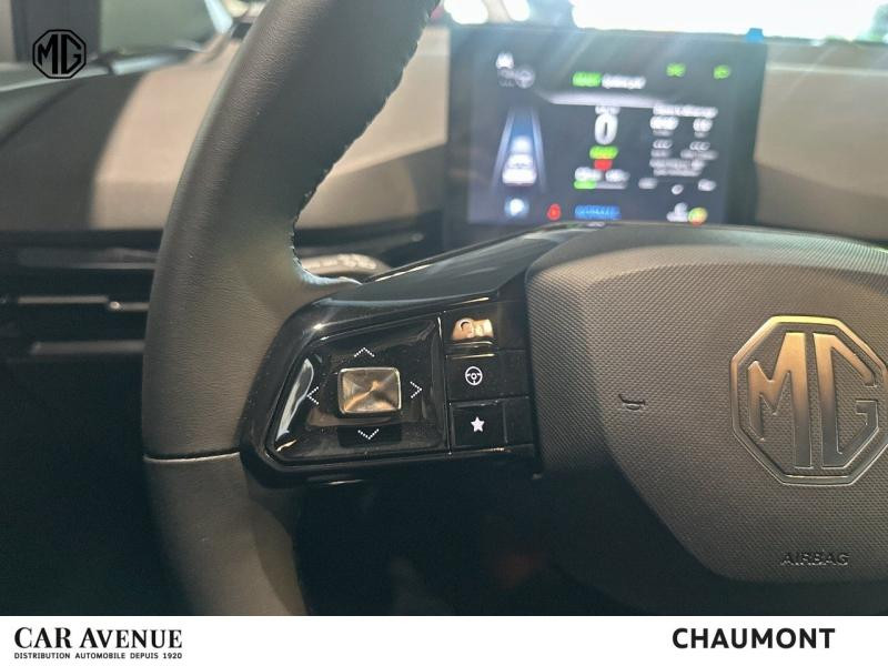 Used MG MOTOR MG4 EV 204ch - 64kWh Comfort MY23 2025 Medal Silver métallisé € 26480 in Chaumont