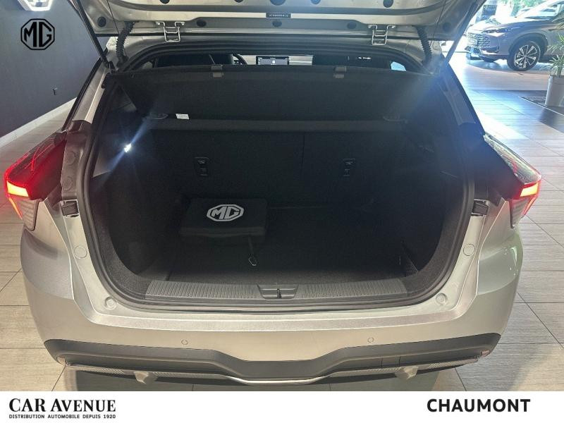 Used MG MOTOR MG4 EV 204ch - 64kWh Comfort MY23 2025 Medal Silver métallisé € 26480 in Chaumont