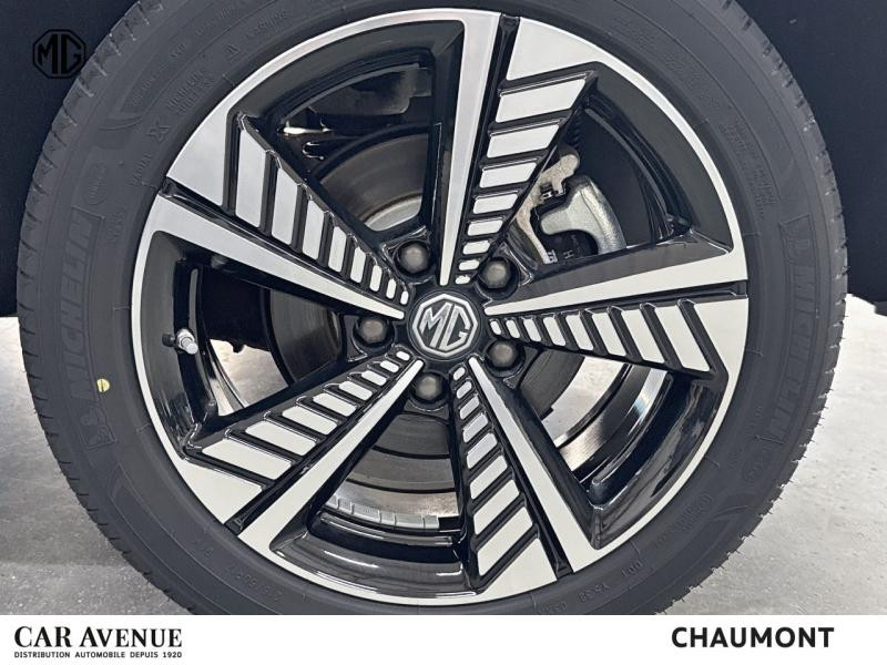 Used MG MOTOR ZS EV 143ch Luxury 2021 Blanc € 17450 in Chaumont