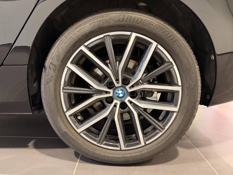Used BMW Série 2 ActiveTourer 225e 245ch xDrive M Sport DKG7 2025 Saphirschwarz métallisé € 41990 in Chaumont