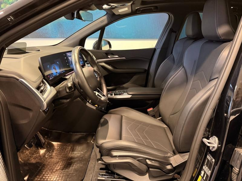 Used BMW Série 2 ActiveTourer 225e 245ch xDrive M Sport DKG7 2025 Saphirschwarz métallisé € 41990 in Chaumont