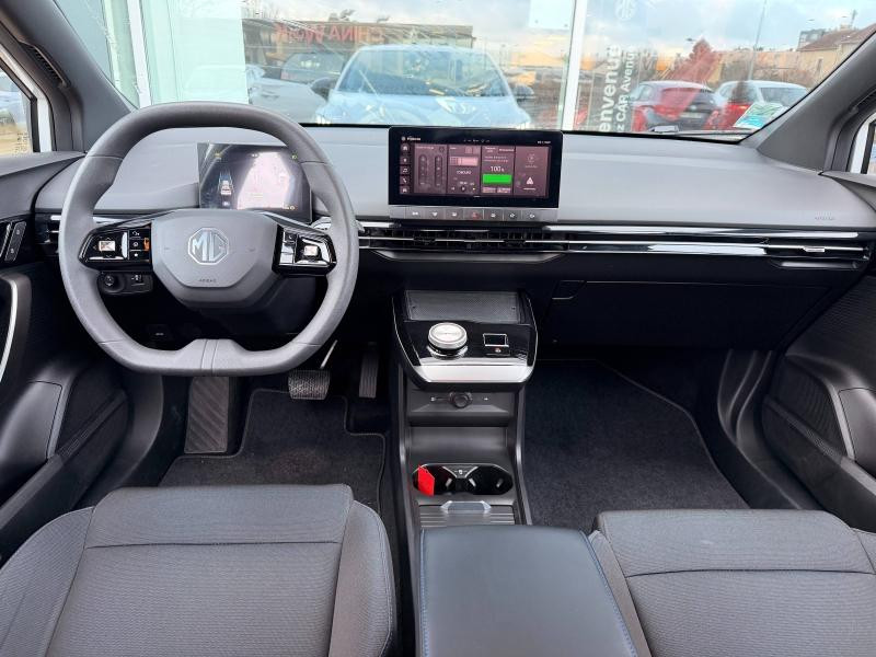 Used MG MOTOR MG4 EV 170ch - 51kWh MY23 2023 Blanc € 20890 in Chaumont