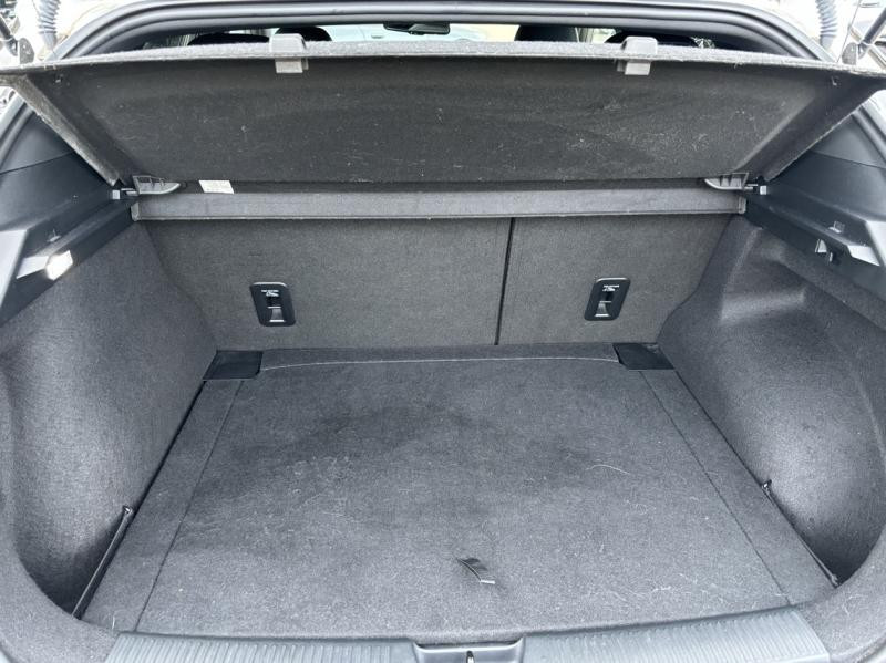 Used MG MOTOR MG4 EV 204ch - 64kWh Luxury MY23 2023 Medal Silver métallisé € 22980 in Chaumont