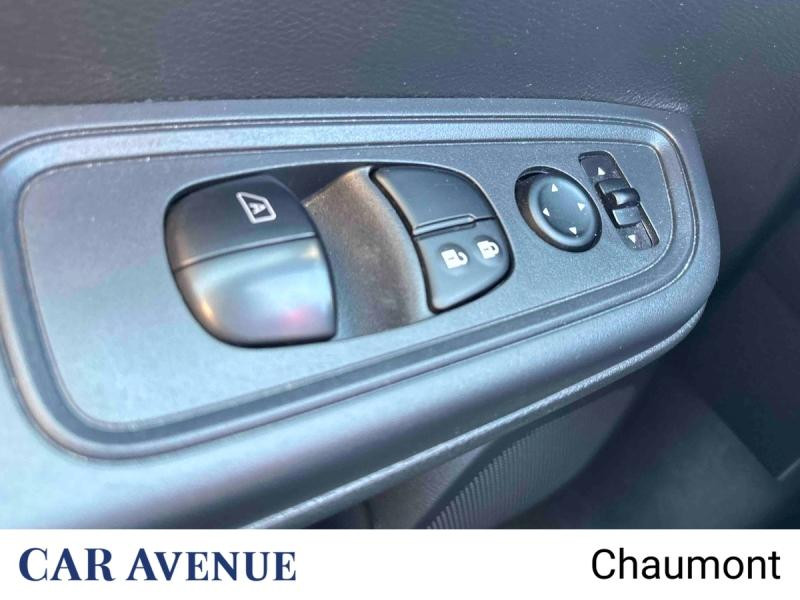 Occasion NISSAN Micra 1.0 71ch Visia Pack 2018 Blanc 9990 € à Chaumont