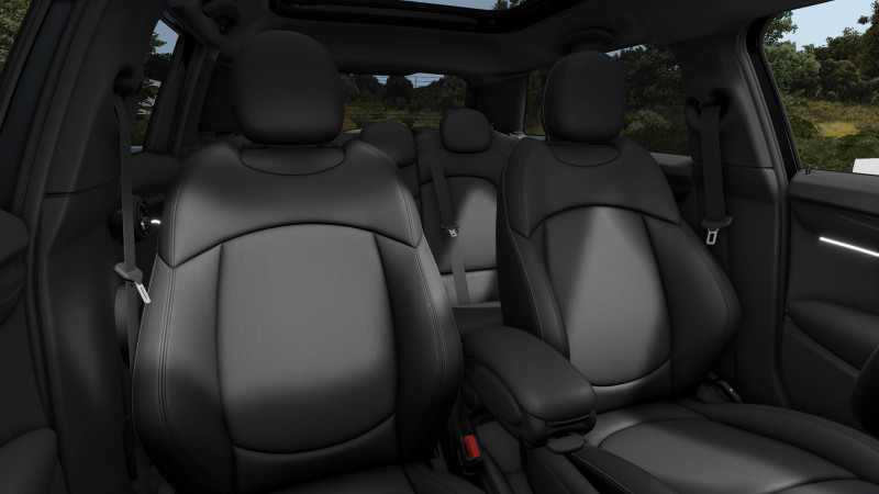 Occasion MINI Mini Hatch 5 Portes Cooper 136 ch BVA7 Edition Premium Plus 5p 2023 MIDNIGHT BLACK II 34900 € à Dijon
