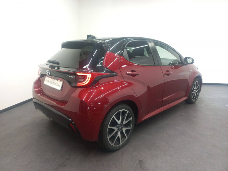Occasion TOYOTA Yaris Yaris Hybride 116h Collection 5p 2021 Rouge 17900 € à Dijon