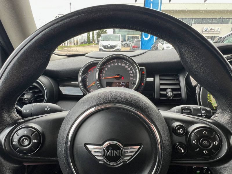 Used MINI Mini Hatch 3 Portes Cooper D 116 ch BVA6 Finition Business 3p 2017 Gris € 17963 in Dijon