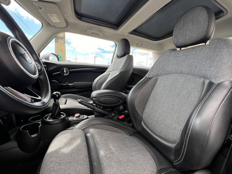 Occasion MINI Mini Hatch 3 Portes One 102 ch Finition Salt 3p 2018 GRIS 18411 € à Dijon