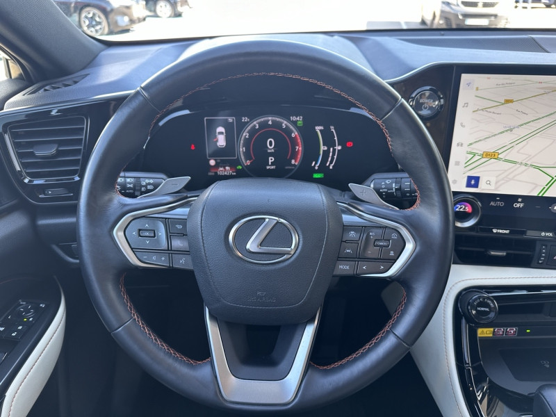 Occasion LEXUS NX 450h+ 4WD Luxe 2022 Noir Graphite métallisé 44900 € à Dijon