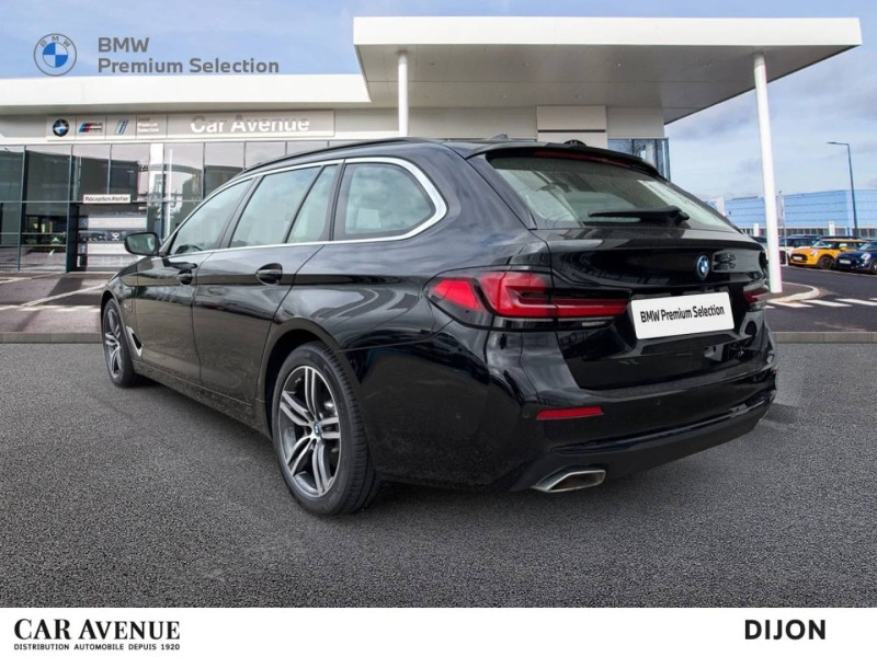 Occasion BMW Série 5 Touring 530eA 292ch Business Design Steptronic 10cv 2023 Schwarz 43490 € à Dijon