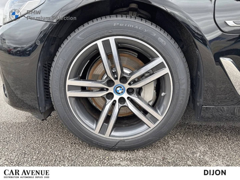 Occasion BMW Série 5 Touring 530eA 292ch Business Design Steptronic 10cv 2023 Schwarz 43490 € à Dijon