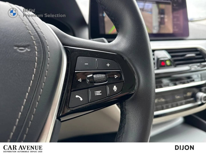 Occasion BMW Série 5 Touring 530eA 292ch Business Design Steptronic 10cv 2023 Schwarz 43490 € à Dijon