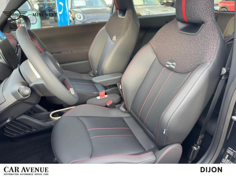 Occasion MINI Cooper 3 Portes E 184ch JCW 2024 Legend Grey 39990 € à Dijon