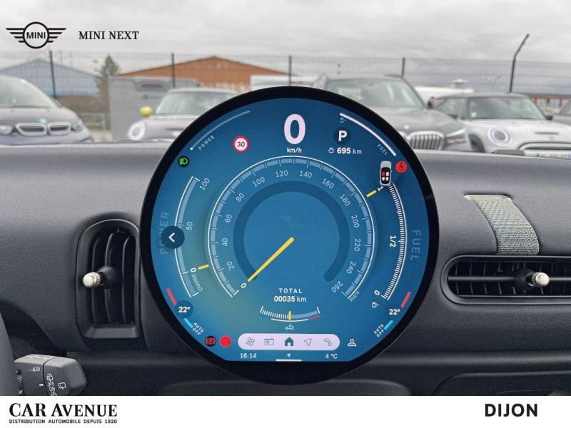 Occasion MINI Cooper 3 Portes C 156ch Essential DKG7 2024 Midnight Black II 28900 € à Dijon