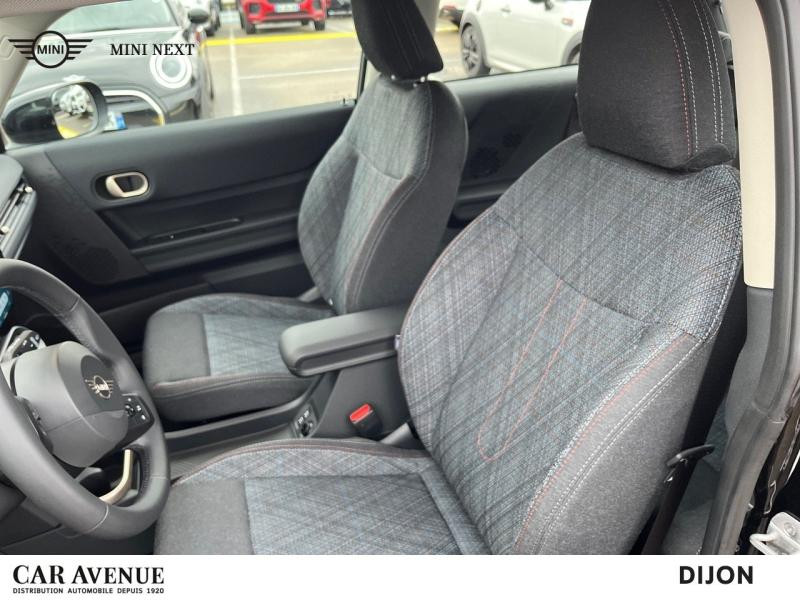 Occasion MINI Cooper 3 Portes C 156ch Essential DKG7 2024 Midnight Black II 28900 € à Dijon