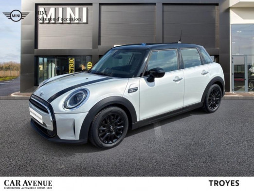 Occasion MINI Mini 5 Portes Cooper 136ch Edition Camden BVA7 2021 White Silver 23 900 € à Dijon