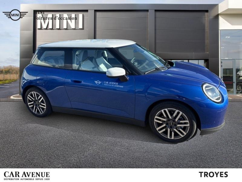 Used MINI Cooper 3 Portes E 184ch Classic 2024 Blazing Blue € 29990 in Dijon