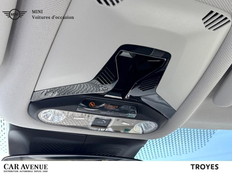 Used MINI Cooper 3 Portes E 184ch Classic 2024 Blazing Blue € 29990 in Dijon