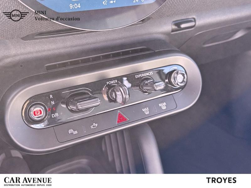 Used MINI Cooper 3 Portes E 184ch Classic 2024 Blazing Blue € 29990 in Dijon
