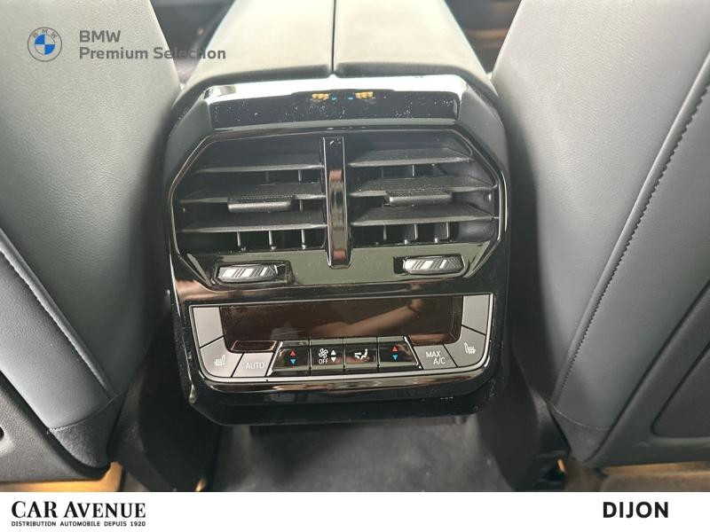 Occasion BMW iX xDrive40 326ch 2025 Saphirschwarz métallisé 74990 € à Dijon