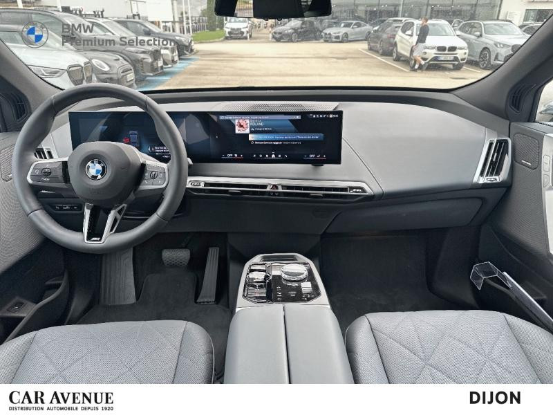 Occasion BMW iX xDrive40 326ch 2025 Saphirschwarz métallisé 74990 € à Dijon