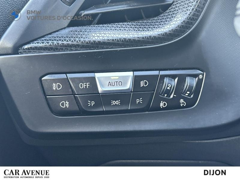 Occasion BMW Série 1 118iA 140ch Luxury DKG7 112g 2020 Mineralgrau 27490 € à Dijon