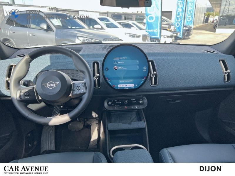 Occasion MINI Countryman E 204ch Favoured 2024 Nanuq White 39970 € à Dijon