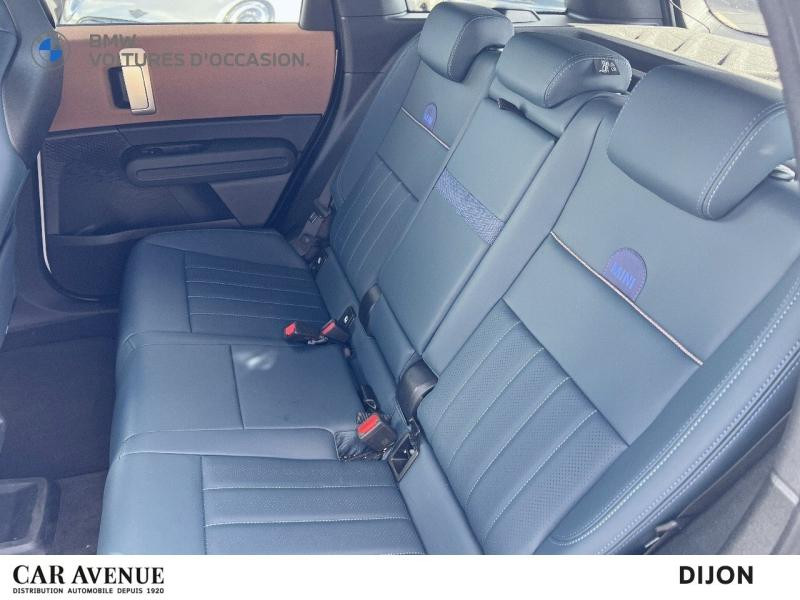 Occasion MINI Countryman E 204ch Favoured 2024 Nanuq White 39970 € à Dijon