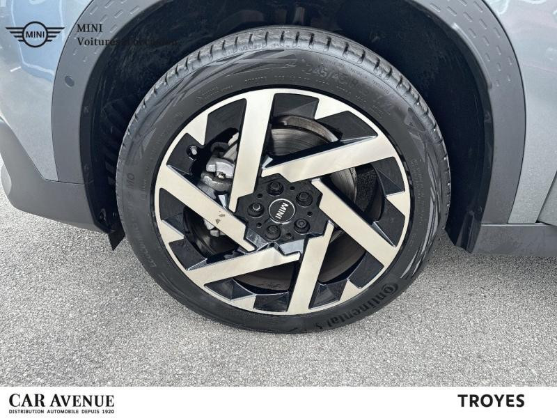 Occasion MINI Countryman C 170ch Favoured DKG7 2024 Smokey Green 37490 € à Dijon