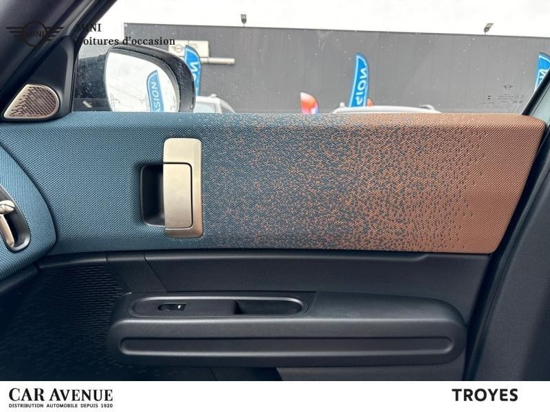Occasion MINI Countryman C 170ch Favoured DKG7 2024 Smokey Green 37490 € à Dijon