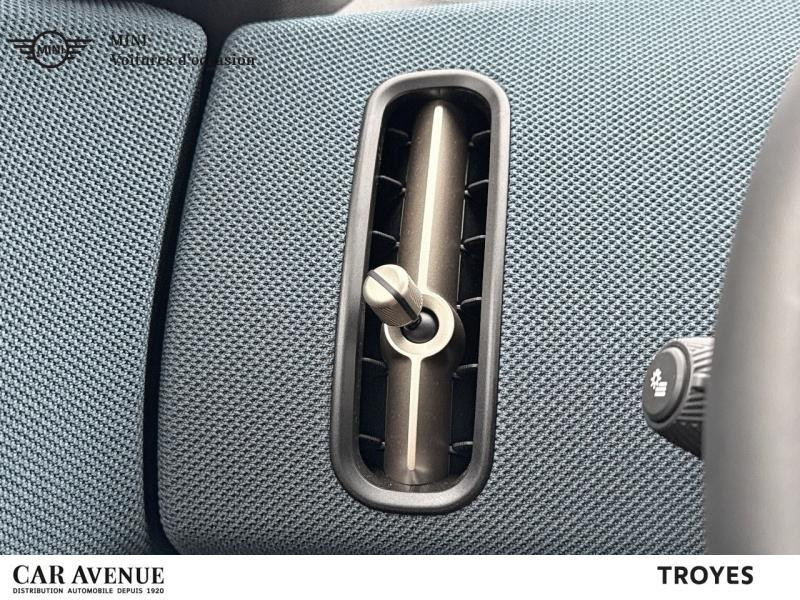 Occasion MINI Countryman C 170ch Favoured DKG7 2024 Smokey Green 37490 € à Dijon