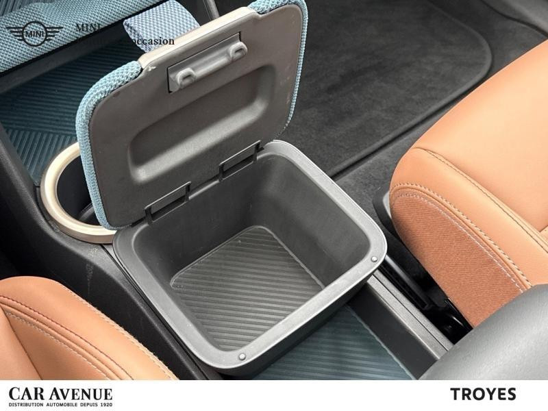 Occasion MINI Countryman C 170ch Favoured DKG7 2024 Smokey Green 37490 € à Dijon