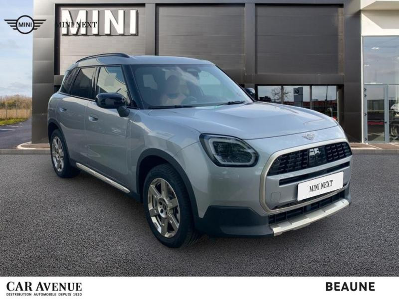 Occasion MINI Countryman C 170ch Favoured DKG7 2024 Argenté 41990 € à Dijon