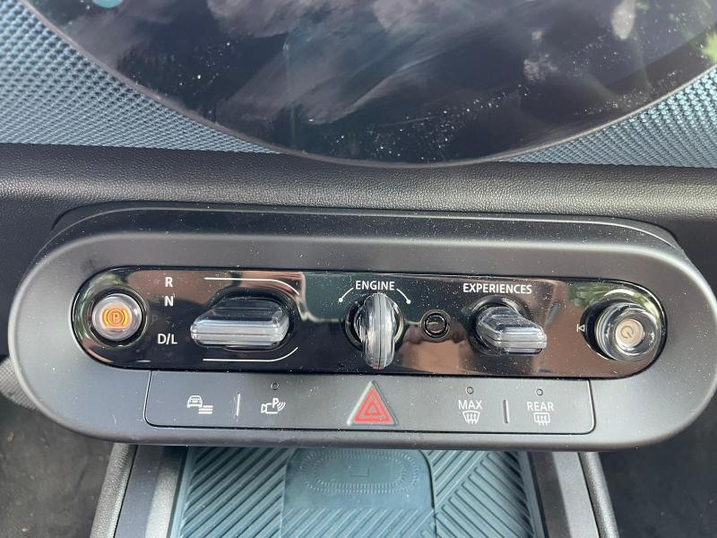 Occasion MINI Countryman C 170ch Favoured DKG7 2024 Argenté 41990 € à Dijon