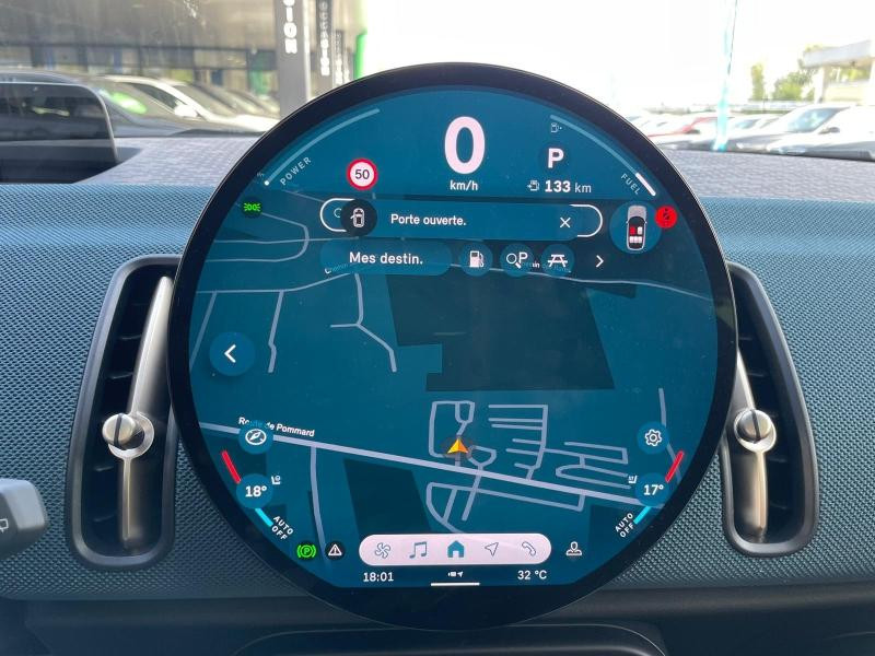 Occasion MINI Countryman C 170ch Favoured DKG7 2024 Argenté 41990 € à Dijon