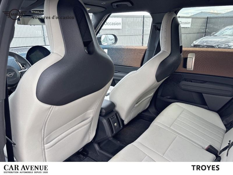 Occasion MINI Countryman E 204ch Favoured 2024 Midnight Black II 38880 € à Dijon