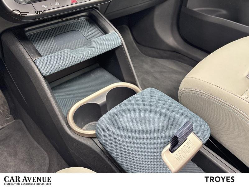 Occasion MINI Countryman E 204ch Favoured 2024 Midnight Black II 38880 € à Dijon