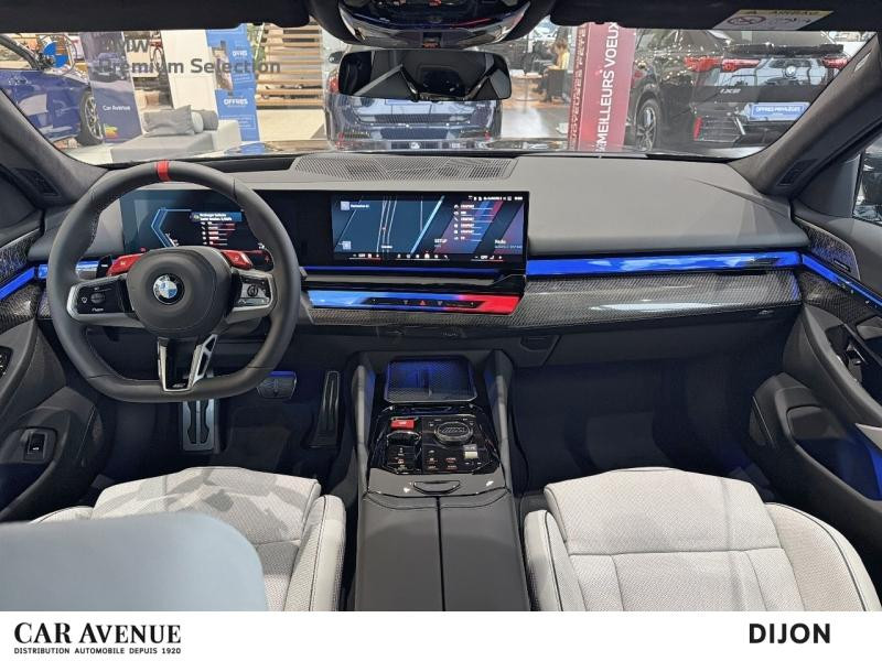 Used BMW M5 Touring 4.4 V8 PHEV 727ch 2025 Teinte carross mét BMW Ind/Toit+rét noir € 174990 in Dijon