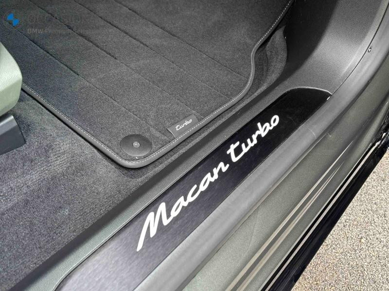 Used PORSCHE Macan 639ch Turbo MY25 2025 Autres couleurs € 95900 in Dijon