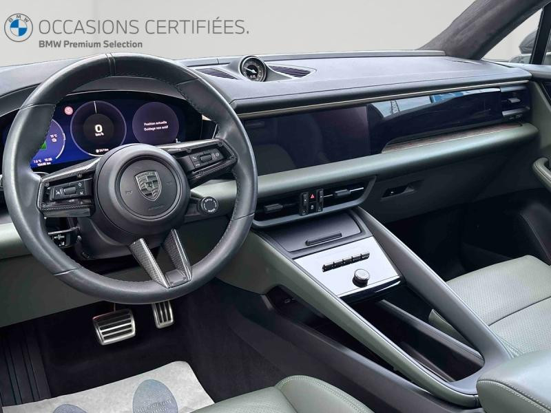 Used PORSCHE Macan 639ch Turbo MY25 2025 Autres couleurs € 95900 in Dijon
