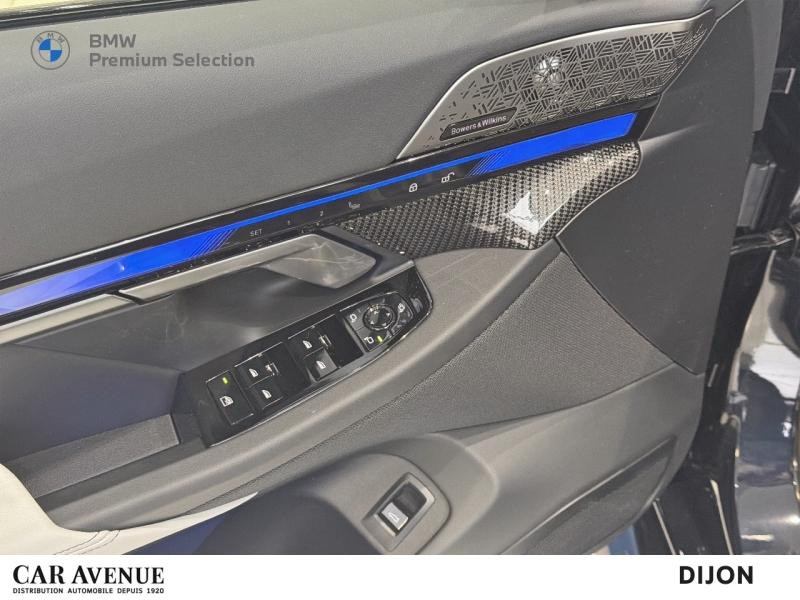 Occasion BMW M5 Touring 4.4 V8 PHEV 727ch 2025 Teinte carross mét BMW Ind/Toit+rét noir 174990 € à Dijon